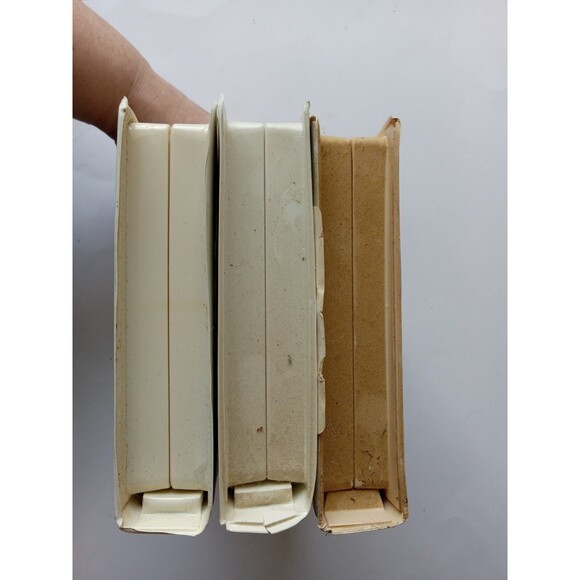 Lot of 3 VHS Clamshell Kids: Spirit, Chicken Run, The Pebble & the Penguin - Picture 7 of 10